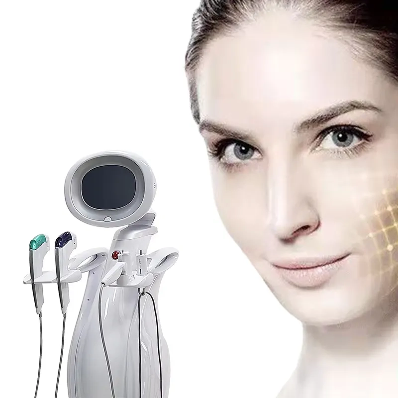 Facial skin analysis machine and woman. - HUIMAIN