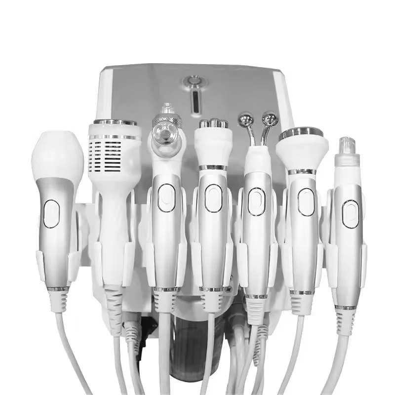 7 in 1 Hydra Water Oxygen Hydrafacial Machine close up. - HUIMAIN